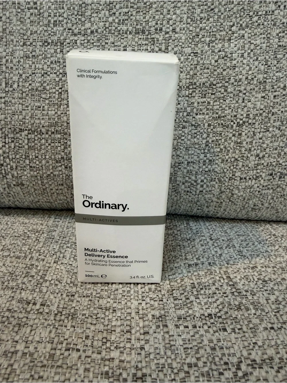 The Ordinary Multi-Active Delivery Essence - White and Silver